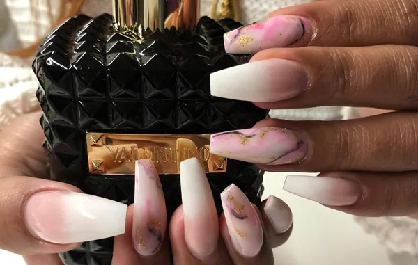 UV-Gel-Nägel